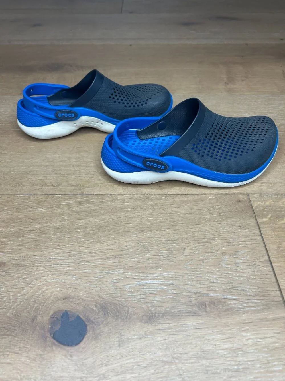 Crocs LiteRide Kids Clogs Navy / Bright Cobalt Size J2